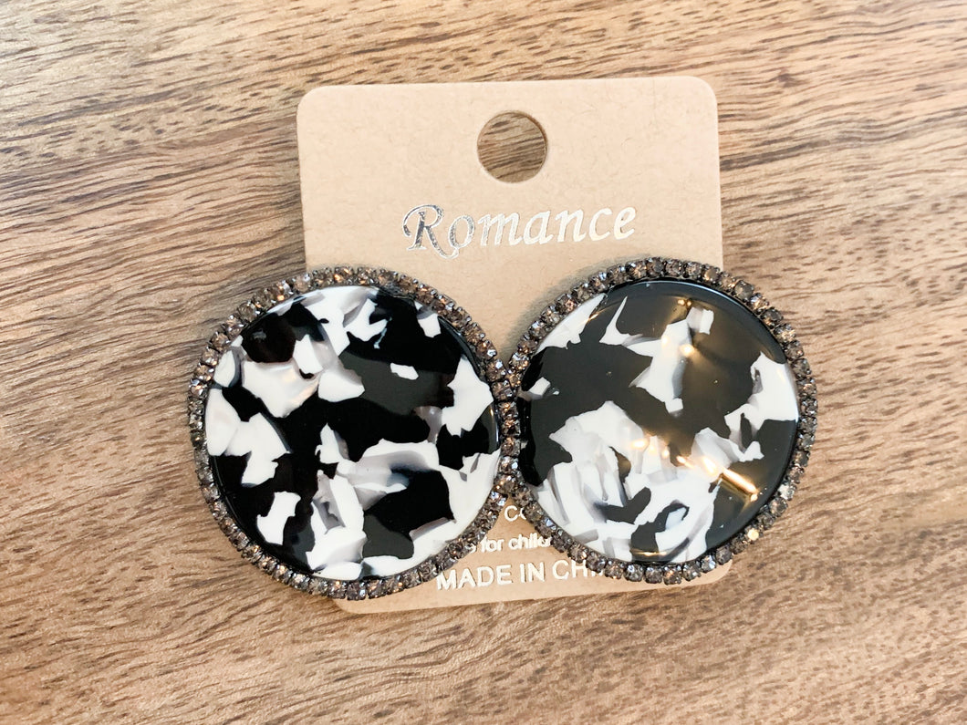 Black & White Wavy Disk Earrings